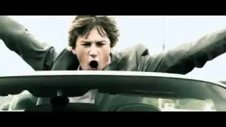 Поцелуй сквозь стену (2011) /Фильм/Комедия