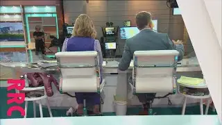 Kate Garraway @shoes off under desk feast