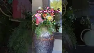 Lake Wildwood Restaurant & Bar Easter Decorations 🐣🌷🐇 #lakelife #gatedcommunity #pennvalley