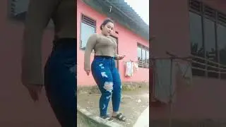 bokong besar ketat apem tembem bikin penasaran