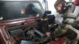 Первый запуск после  ремонта.Огонь через карбюратор!!!