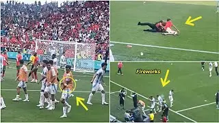 🤯Angry Moroccan Fans stormed into the pitch and threw bottles & flares at Argentina Players