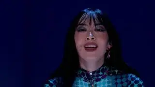 Rina Sawayama - Hold The Girl [Live on Graham Norton] HD