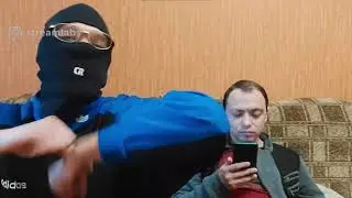 Депутат Валентин Владимирович готовится к Евровидинью 2022.