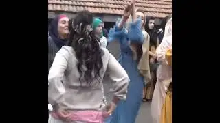 Turkish Street Wedding Dance - Traditional Music