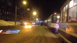 Трамвай сошел с рельс