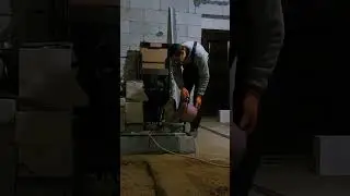 КАК УЛОЖИТЬ ПЕРВЫЙ РЯД БЛОКОВ СВОИМИ РУКАМИ 