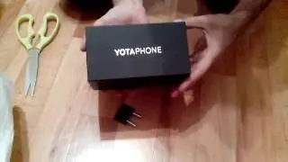 Распаковка Yota Phone с Алиэкспресса