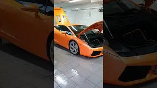 Завожу Ламборгини без глушителя, все в ужасе!