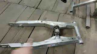 Ekonik Sport 003 с алюминиевым маятником .