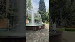 Фонтан в Ривьере.