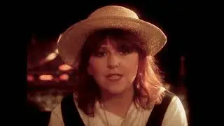 Mike Oldfield ft. Maggie Reilly - Moonlight Shadow (Official Video), Full HD (Digitally Remastered)