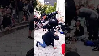 [STREET ARTIST] HARANG & JAENEUNG. PASSIONATE SON-O-GONG (SUPER)