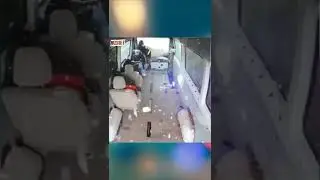 Выполнил смертельный трюк, пролетев сквозь автомобиль
