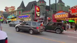 NIAGARA FALLS - STREET IN NIGHT