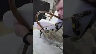 Способ установки подлокотника, когда он немного изменил изгиб, и отверстия не совпадают!