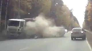 Horrific Truck Crash Compilation December 2016