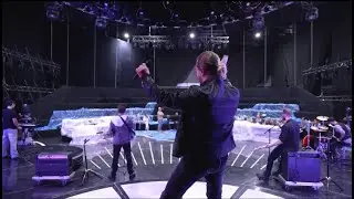 Бэкстейдж шоу 