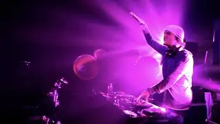 Avicii – Live at Pier 94 (NYC, Jan 1, 2012)