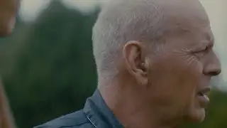 Bruce Willis earpiece scene (American Siege)