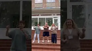 Как Вам? Узнали песню? 