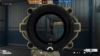 left hand on mouse