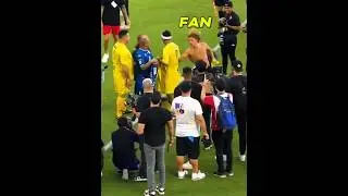 Emotional moment with a fan 😍