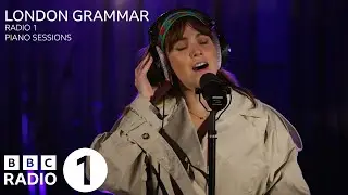 London Grammar - Espresso (Radio 1s Piano Session)