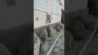 Нальчик. Арбат. Музей метеоритов и камней под открытым небом.