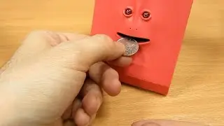 Face bank, Savings Box with funny face eats coins