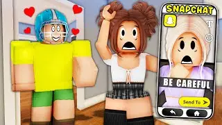 My Bestfriends BROTHER Has a CRUSH on ME in Roblox Snapchat!