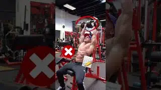 Shoulder Press (Wrong VS Right)