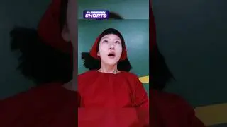 Девушка считает себя киборгом 