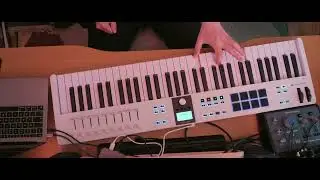 Arturia KeyLab Essential MK3 - Unboxing and first "Playthrough"