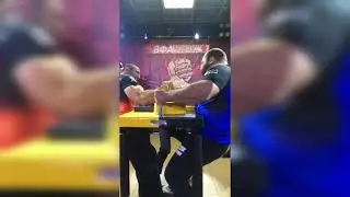 Заурбек Ходов vs Михаил Танаев 1 раунд