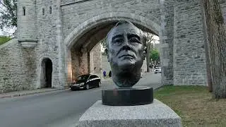 Walk in Canada - Quebec City (Park De Lesplanade et Fountaine De Tourny)