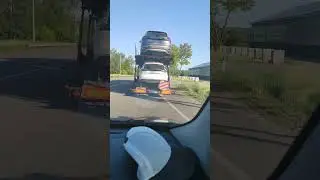 Перевозка новеньких авто.