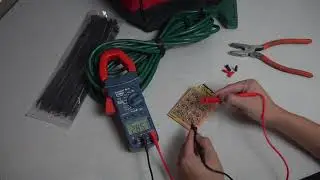 AstroAI Digital Clamp Meter TRMS 6000 Counts