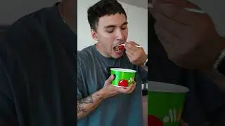 Rostic’s vs Вкусно и Точка. Кто соберет самый полезный прием пищи?