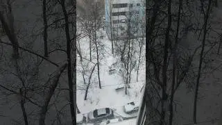 снег в Москве 6 апреля