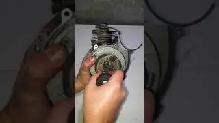 Установка муфты сцепления на двигатель триммера!