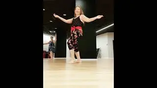 Oriental dance workout. Belly dance // Урок Восточных танцев. Танцы живота. Шаги // שיעור ריקודי בטן