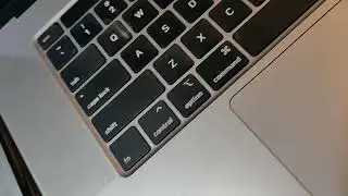 Butterfly Keyboard vs Scissor Keyboard - Apple 15 inch Macbook Pro