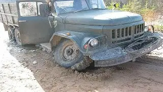 off road extreme 4x4.  truck got stuck.  russian roads.