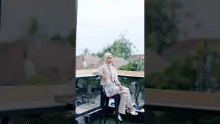 Tips pose foto duduk buat cewek berhijab yang keren #idefoto #photography