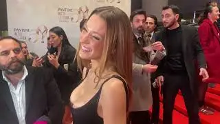 Sümeyye Aydoğan Altın Kelebekde Göz Kamaştırdı