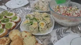 Закуски до святкового столу. Огляд на святковий стіл. Рецепти салатів та закусок