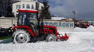 ПОБОРОТИ СНІГ! Lovol 454 приймає виклик. Гідроповотний відвал. Щітка.