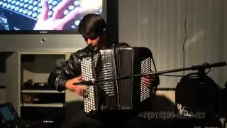 Под небом Парижа  - французский вальс Жиро. (french music - accordion)