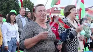 зельва. Мирный митинг
